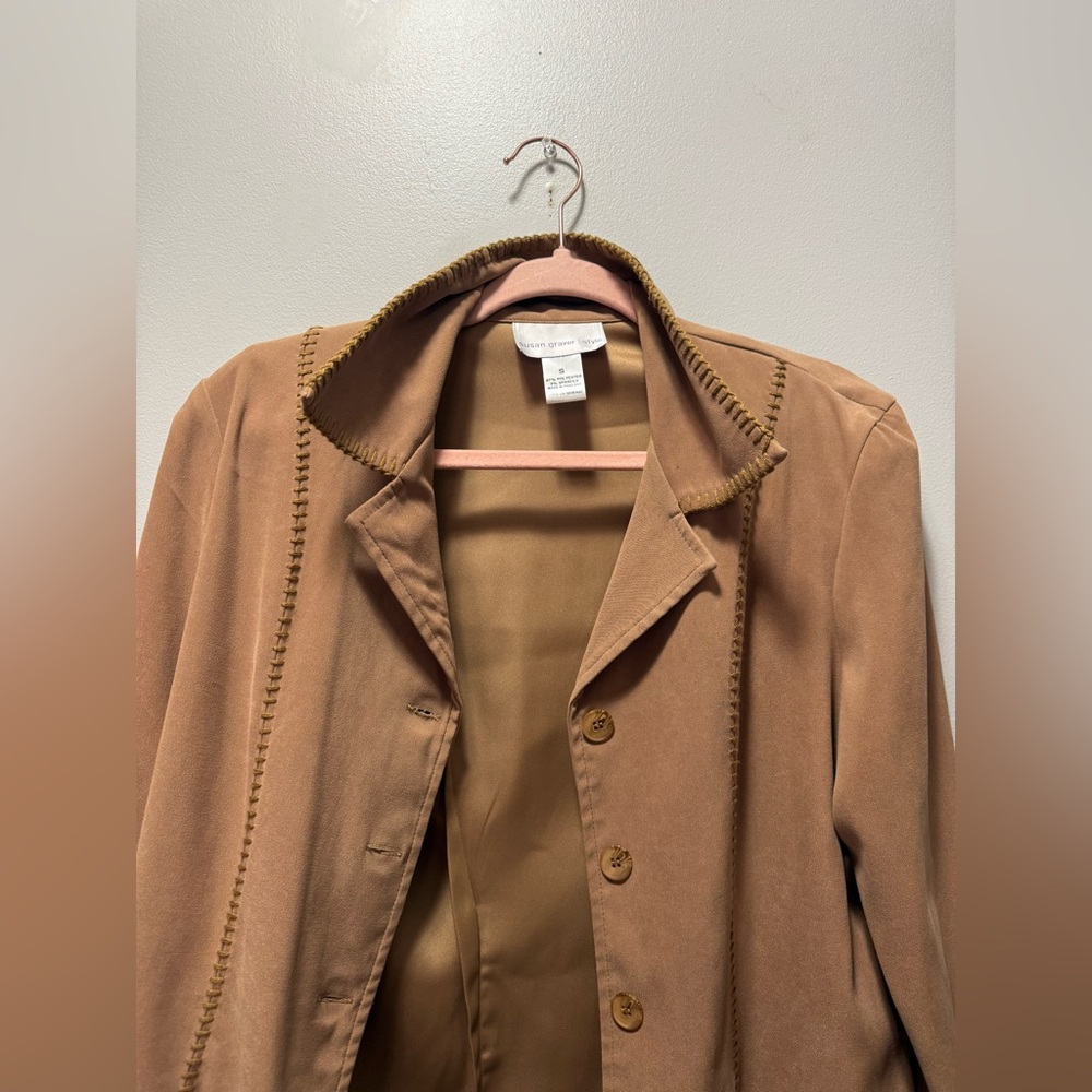 Lightweight Button-Front Jacket - Picture 4 of 6